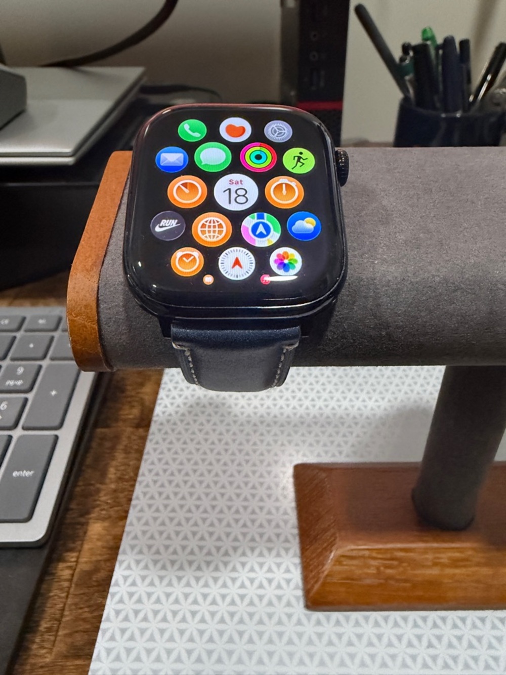 Apple Watch series 10 46mm ( with extras )